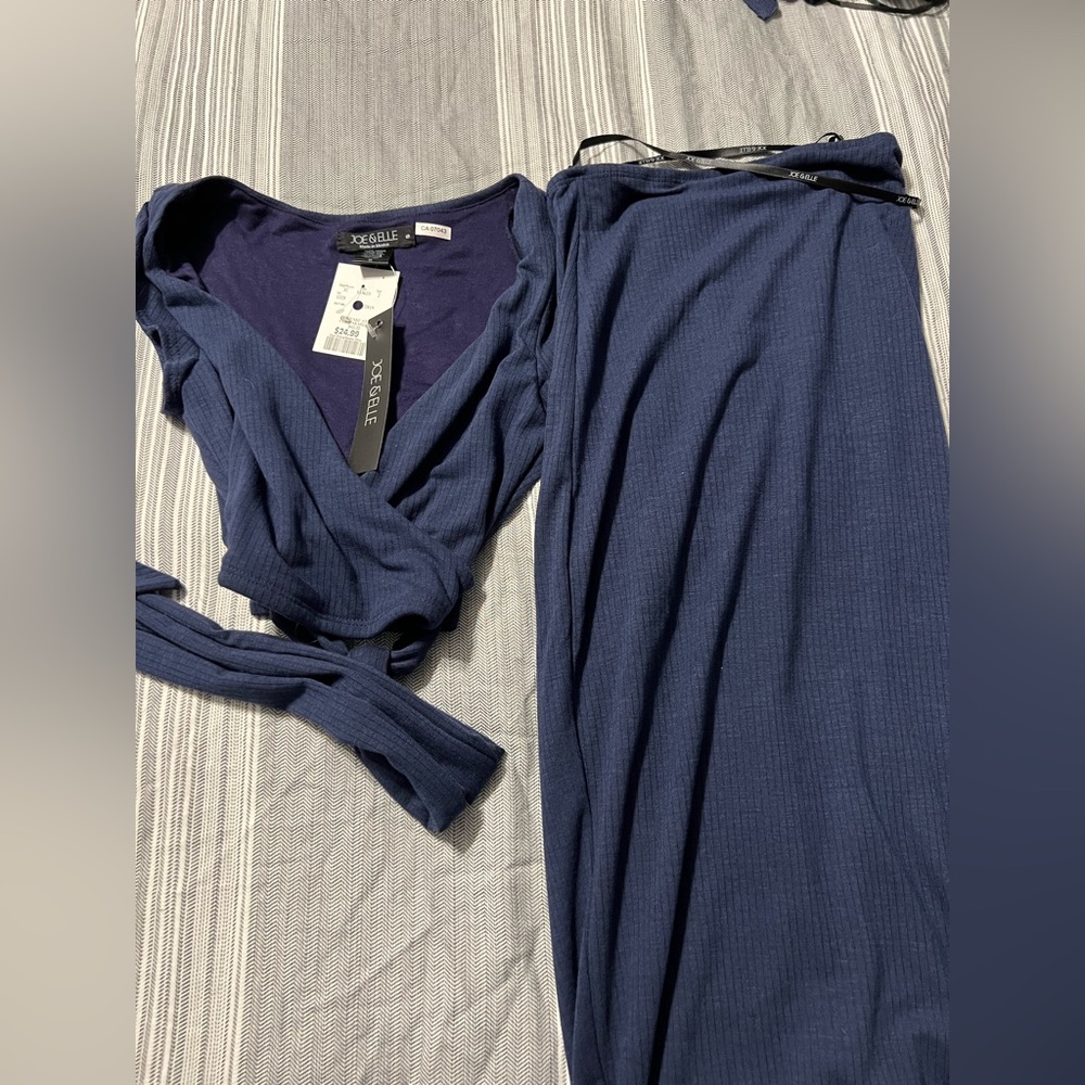 Small Dark blue top with long skirt